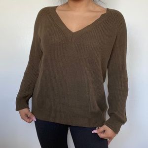 FOREVER 21 V-Neck Sweater